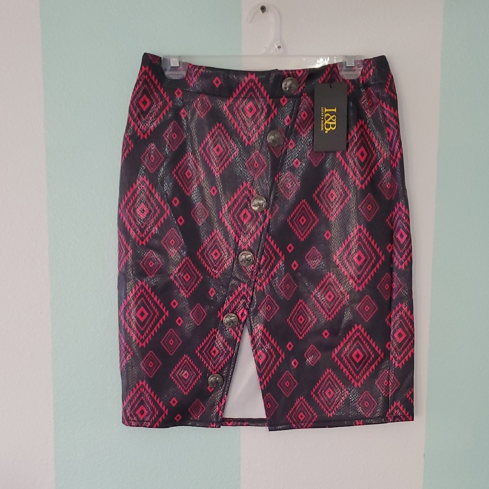 Lucky & Blessed Pink and‎ Black Patterned Skirt